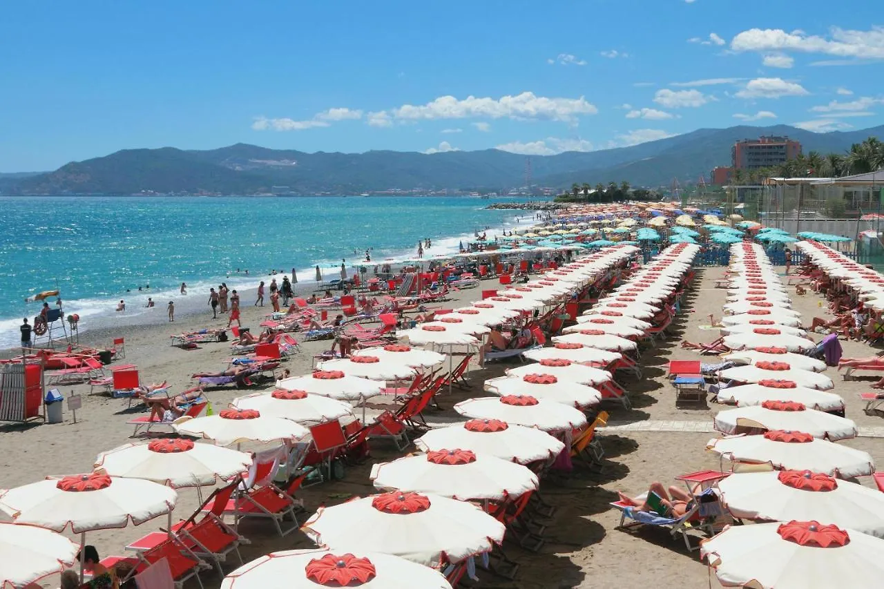 Apartment Goccia Di Mare 50M From The Sea - Happy Rentals Alassio Italy